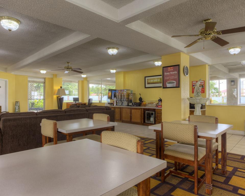 Econo Lodge Byron Exterior foto