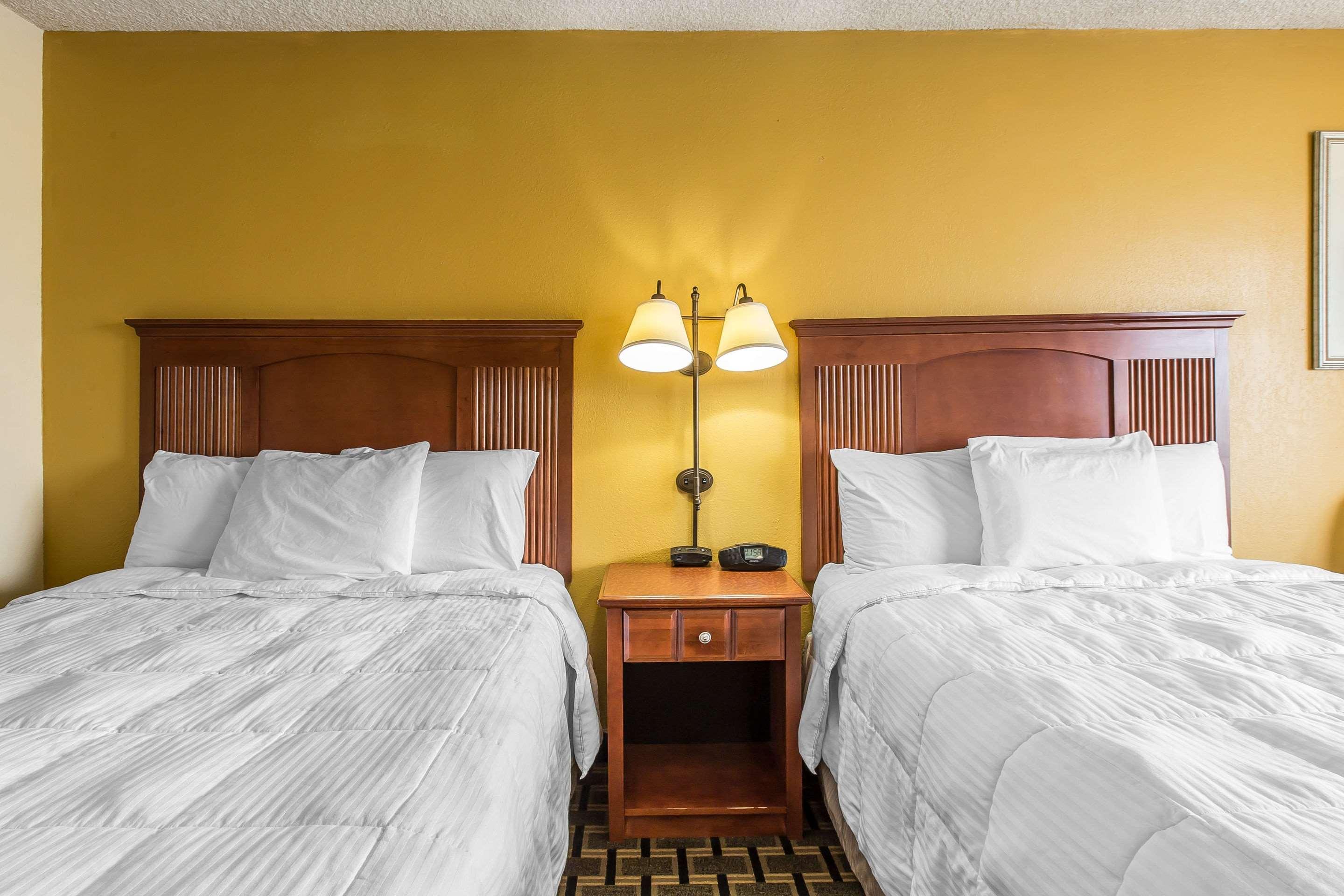 Econo Lodge Byron Exterior foto