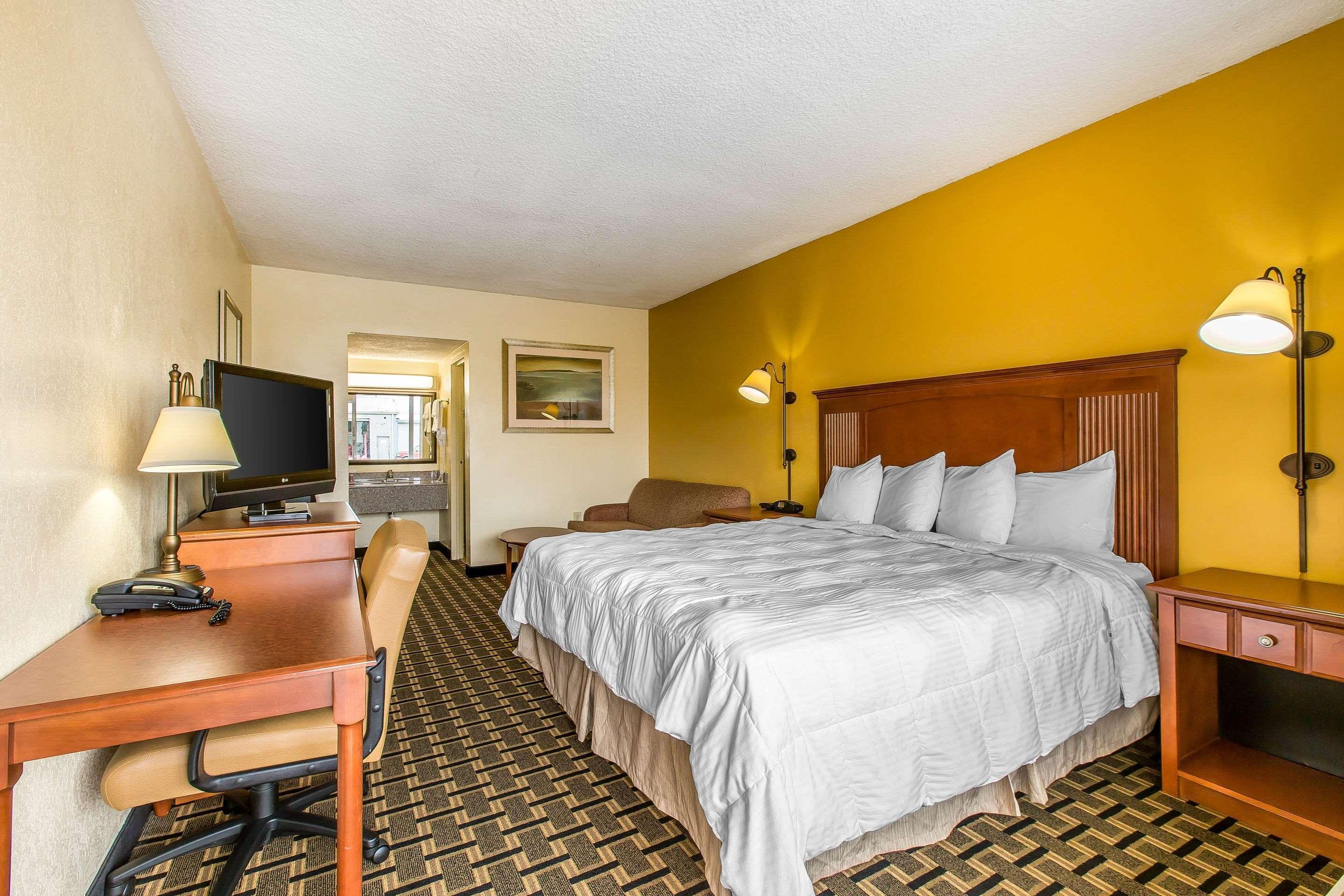 Econo Lodge Byron Exterior foto