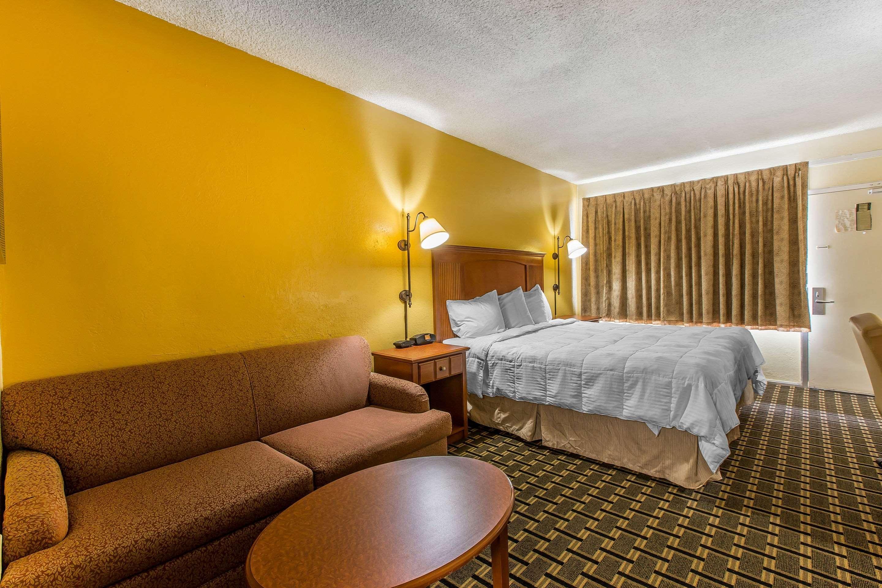 Econo Lodge Byron Exterior foto