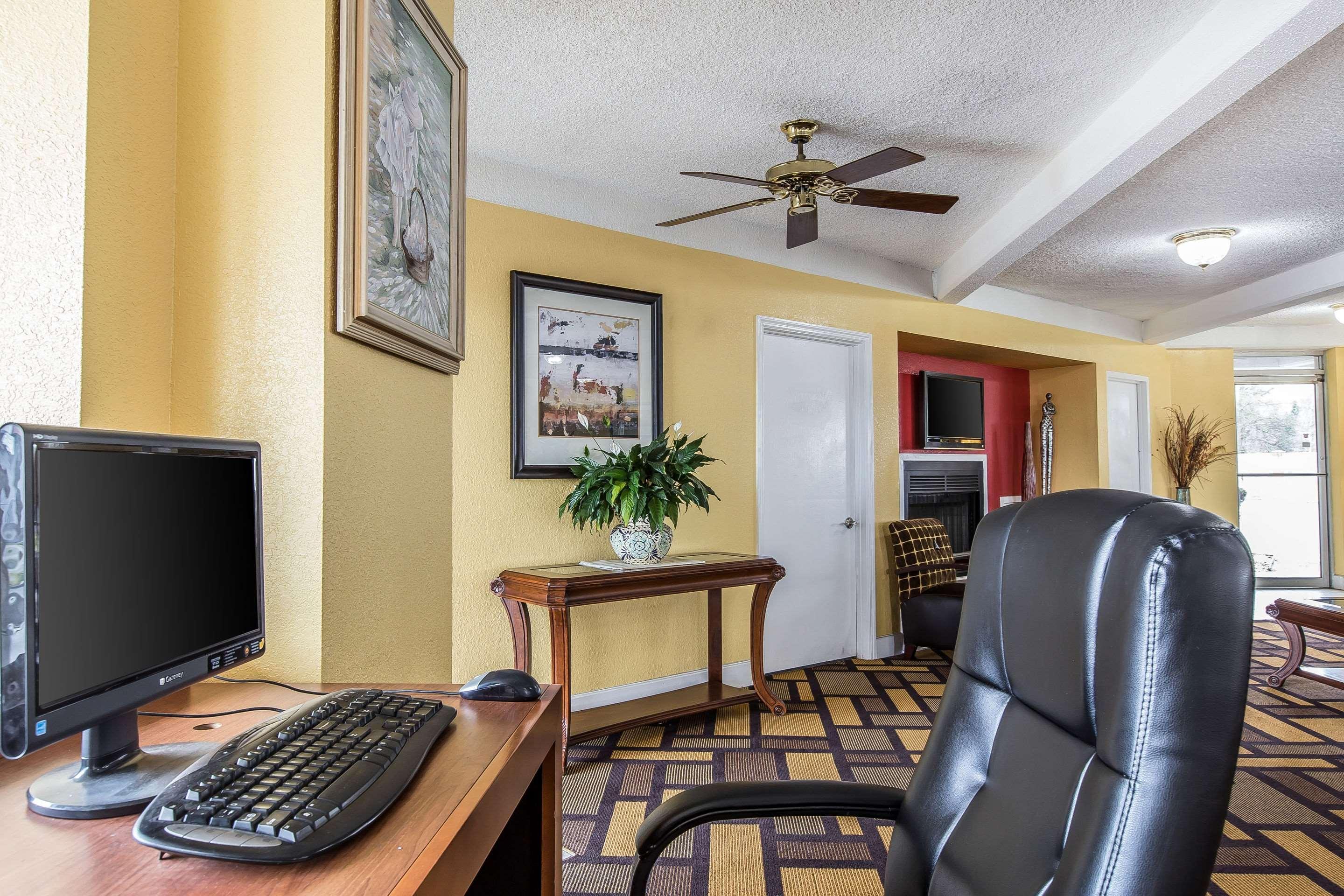 Econo Lodge Byron Exterior foto
