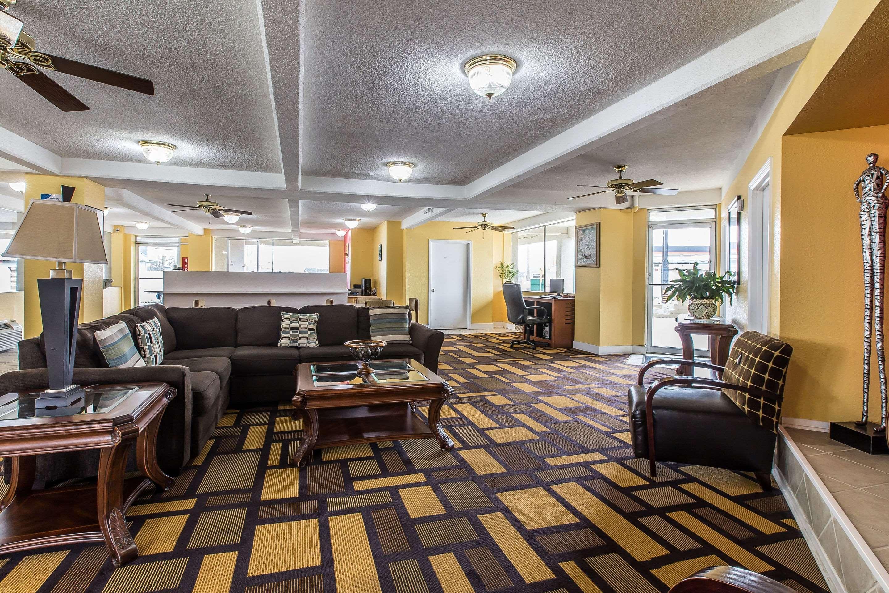 Econo Lodge Byron Exterior foto