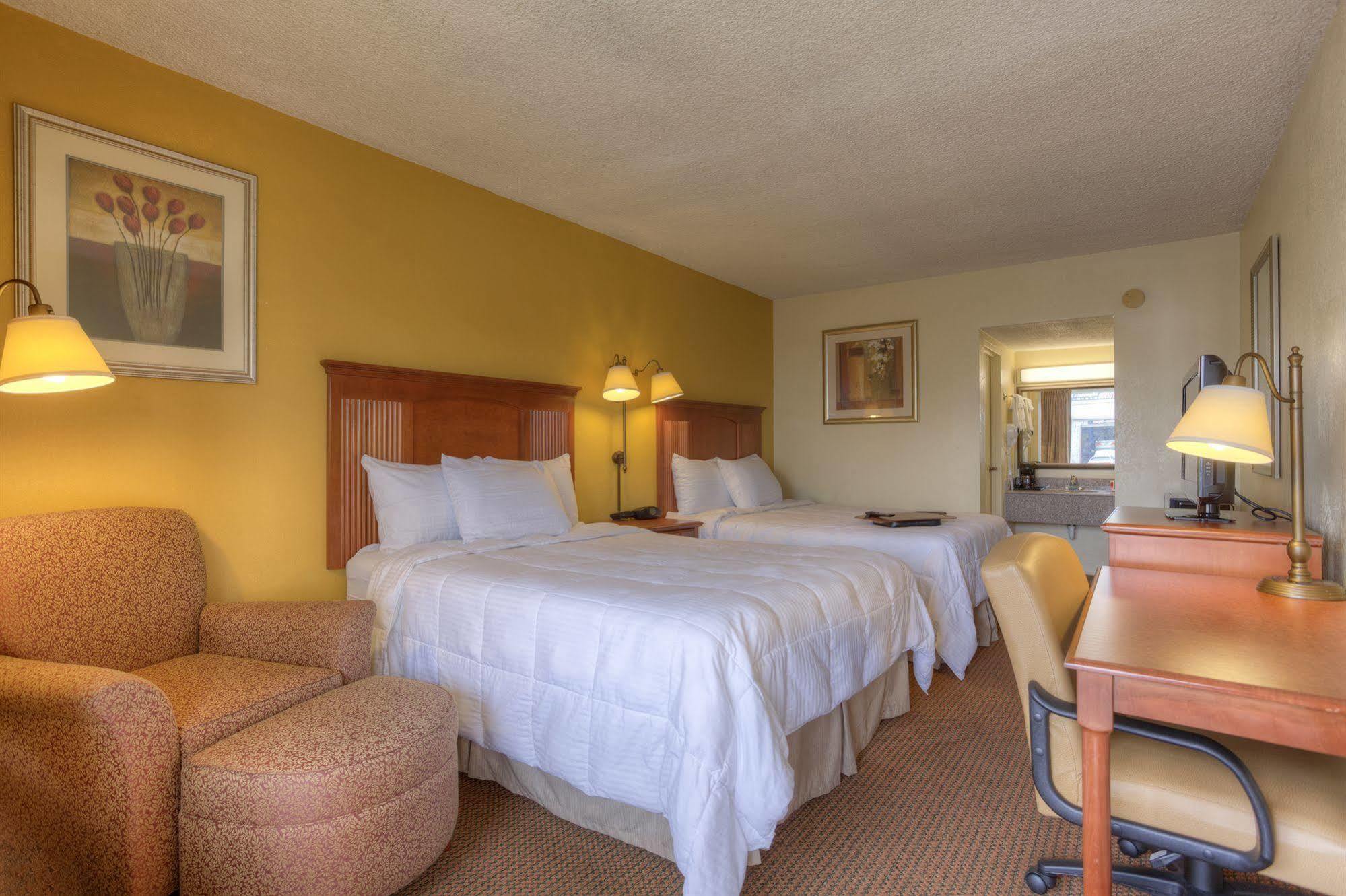 Econo Lodge Byron Exterior foto